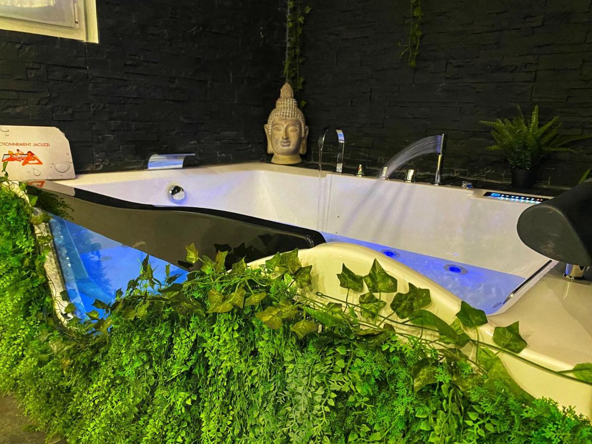 Suite Jacuzzi Privatif Plage Des Catalans Marsilya Dış mekan fotoğraf
